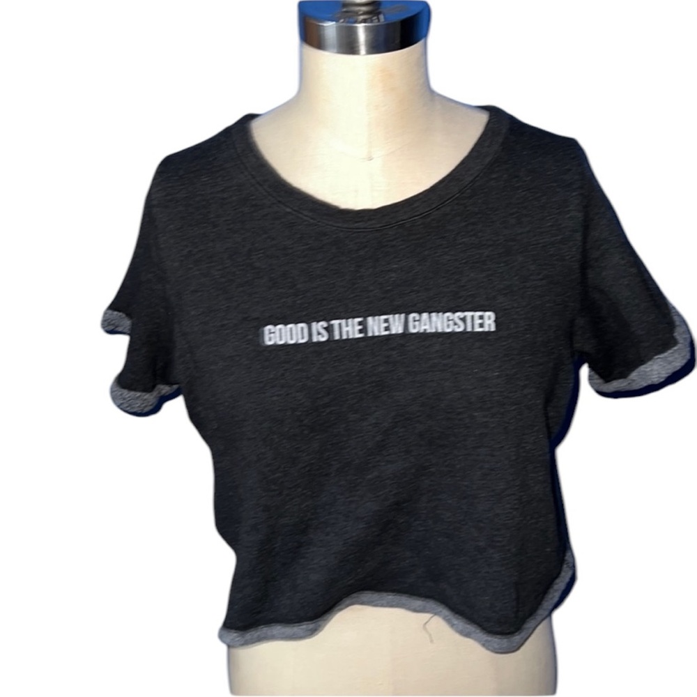 good hYOUman Gray Cropped T-Shirt with Scoop Neck and Short Sleeves